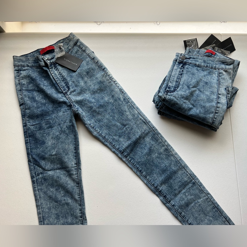 Acid wash denim bottoms (stretchy)